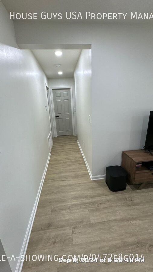 Foto del edificio - 505 NW Holly Ln