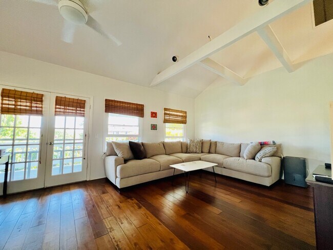 Foto del edificio - 3795 Kelii Pl