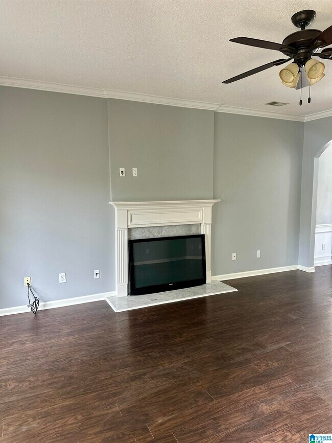 Foto del edificio - 2230 Summer Ridge Dr