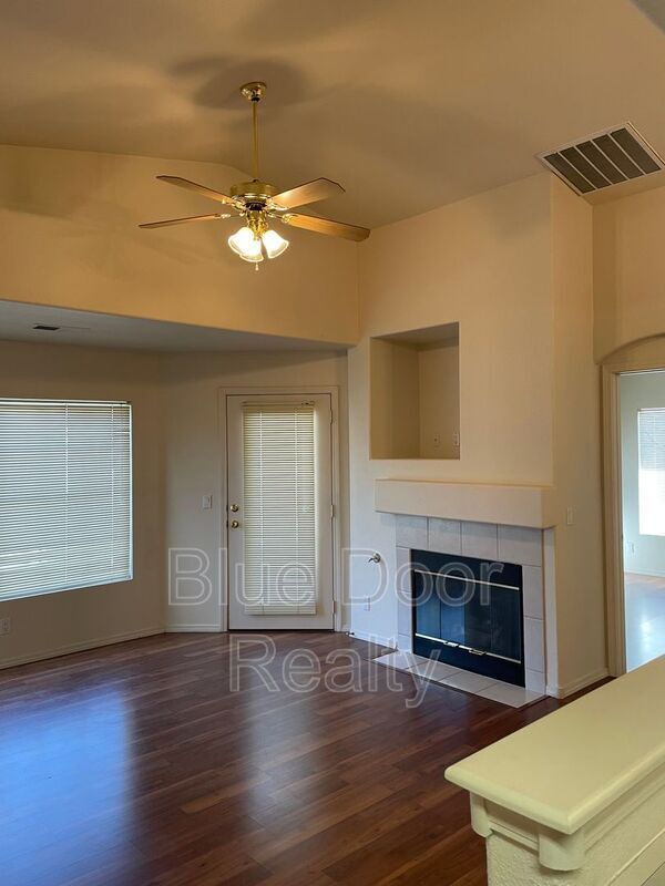 6501 San Antonio Dr NE Unit 2701, Albuquerque, NM 87109 Condo for