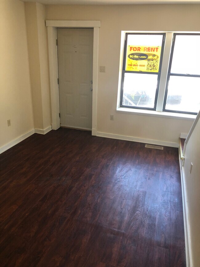 Living Room - 38 4th St