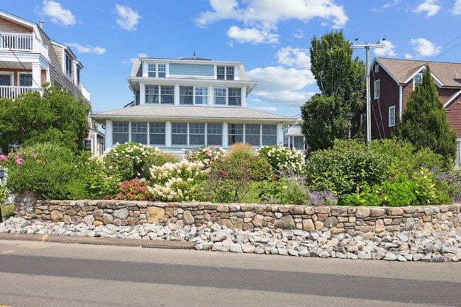 Foto del edificio - 19 Middle Beach Rd