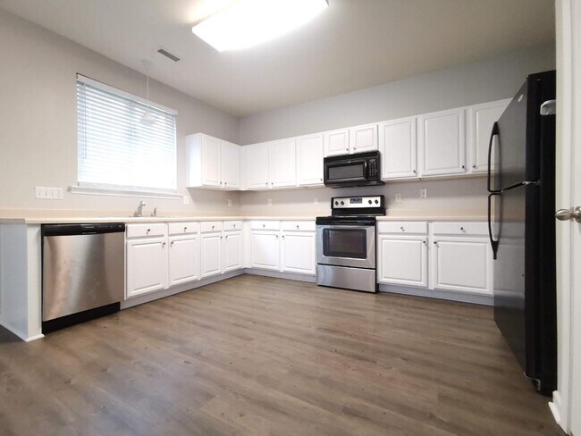 Foto del edificio - 2020 Remington Oaks Cir