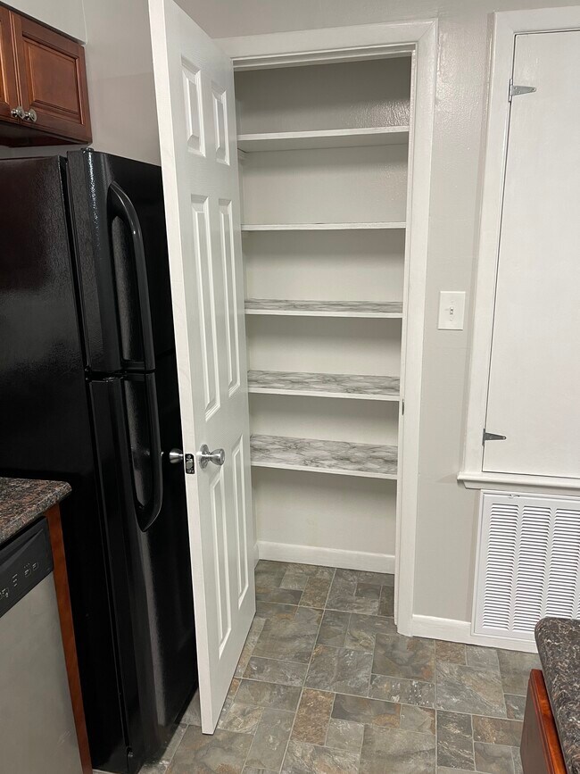 Kitchen Pantry - 2525 Annunciation St