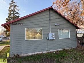 Building Photo - 1215 Ledwich Ave