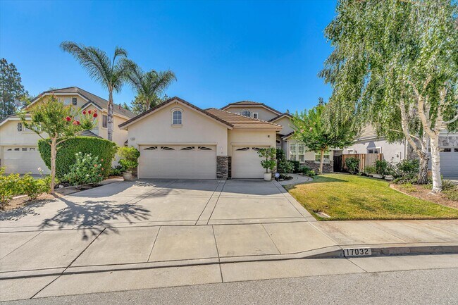 Building Photo - 17032 Heatherwood Way