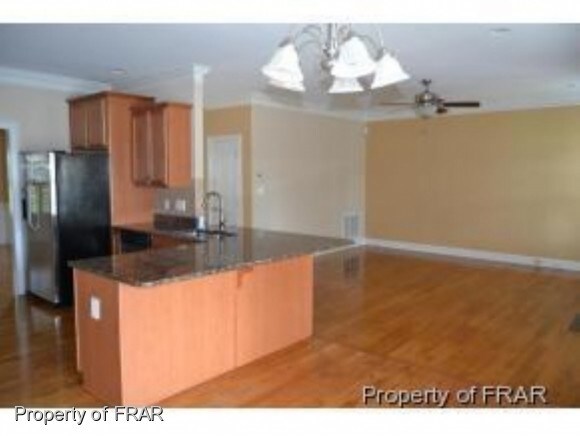 Building Photo - 2725 Plum Ridge Rd