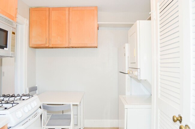 Photo - Whitlock Apartment