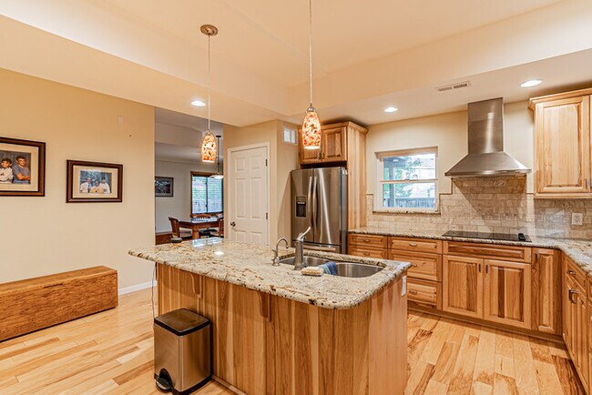 Building Photo - Charming 5 beds 4 baths in Highlands Ranch!