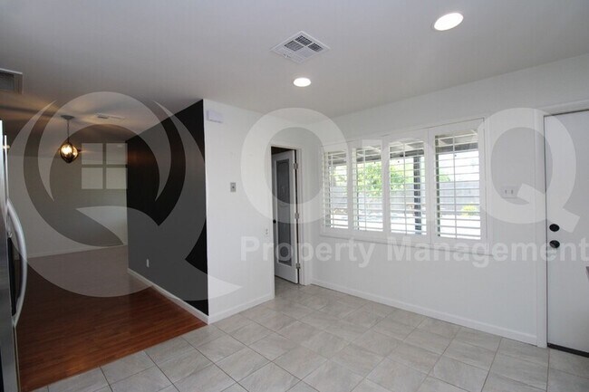 Foto del edificio - 1816 N 74th St