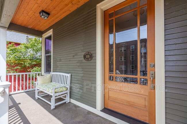 Building Photo - 1016 E Harrison St