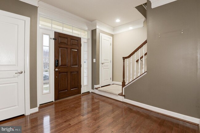 Building Photo - 24951 Avonlea Dr