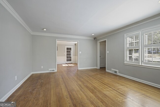 Foto del edificio - 849 Kipling Dr NW