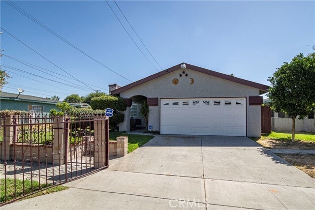 Primary Photo - 4860 Elton St