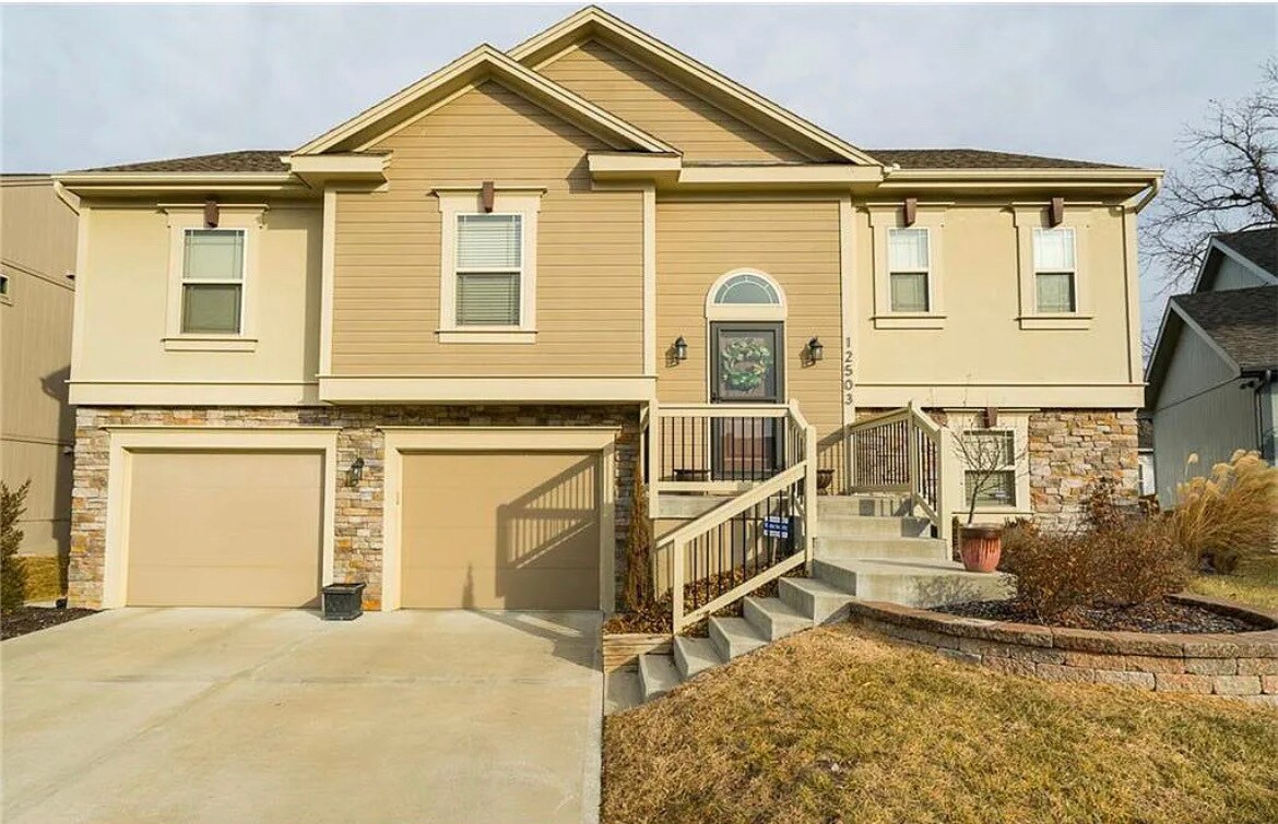 12503 Charlotte St, Kansas City, MO 64146 House for Rent in Kansas