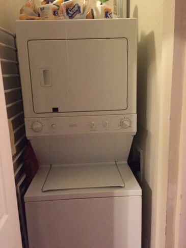 Foto del edificio - 2620 W Division St