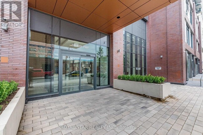 Building Photo - 130-2130 River St