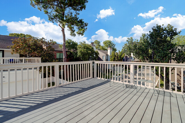 Building Photo - San Felipe Townhomes