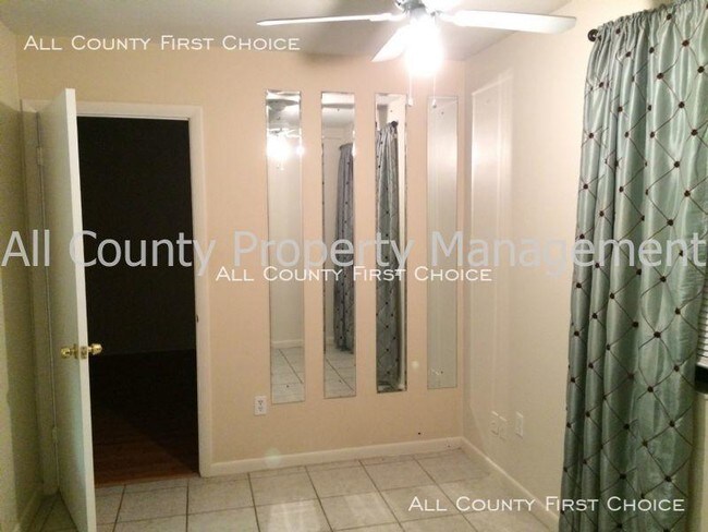 Building Photo - 2 bedroom in St. Petersburg FL 33716