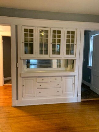 Built-in Storage - 1202 Cherokee Rd