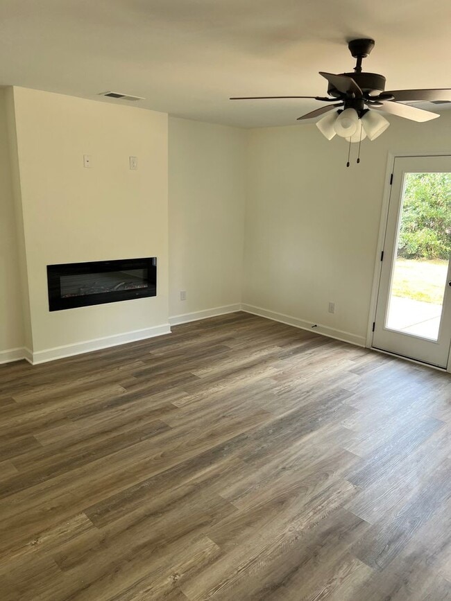 Building Photo - 1530 N Goodlett Grove Cove