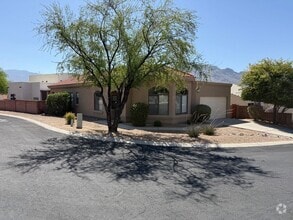 Building Photo - 10320 N Possum Run Ln