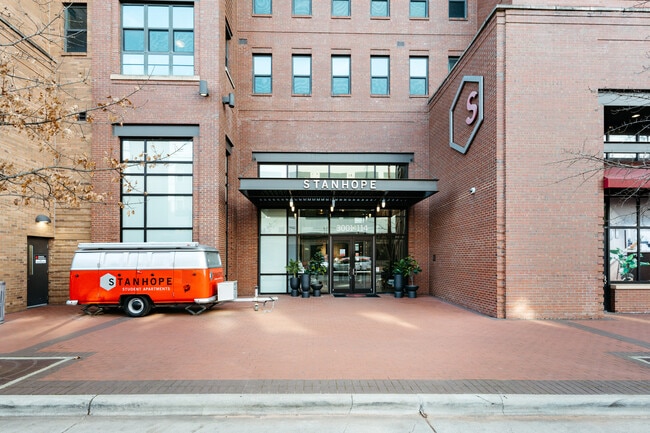 Main Entrance - Stanhope Apartments