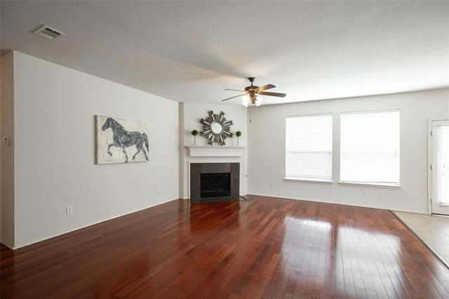 Foto del edificio - 9305 Amber Downs Dr