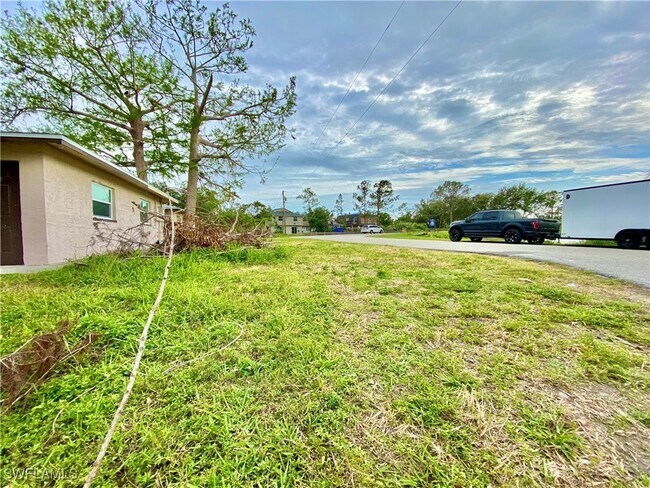 Foto del edificio - 1534 Oak Dr
