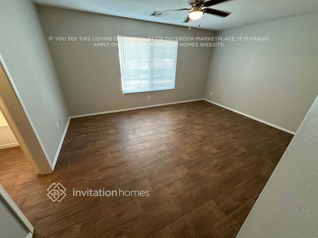 Foto del edificio - 2430 W Darrel Rd