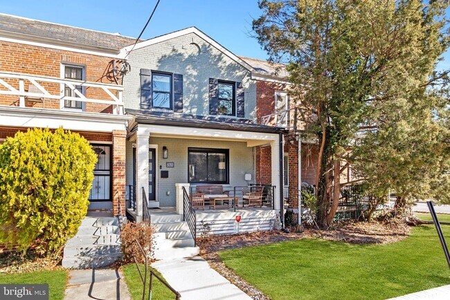 Foto del edificio - 4703 10th St NE