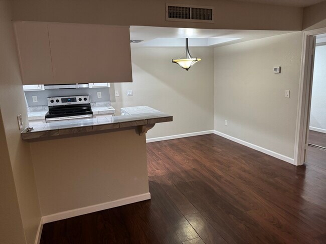 Dining Room - 4444 E Paradise Village Pky N