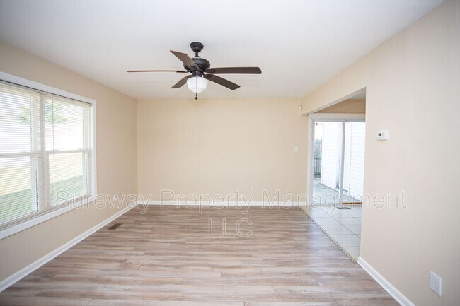 Building Photo - 16 Lerner Ct