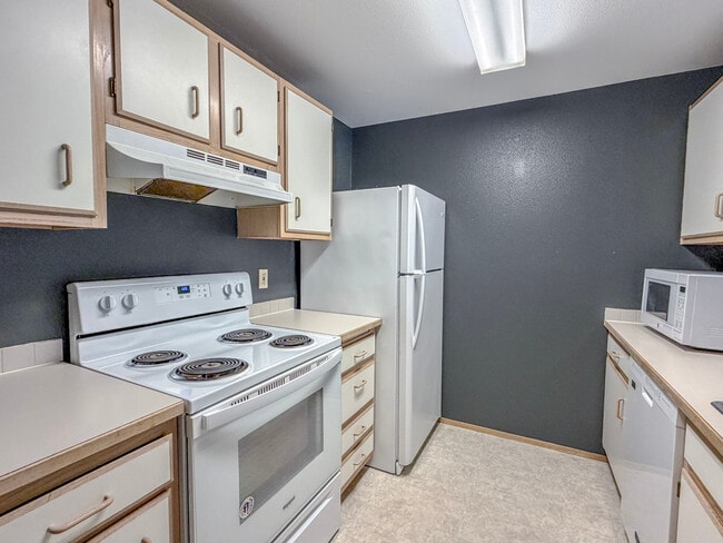 Photo - 975 Aberdeen Ave NE Townhome