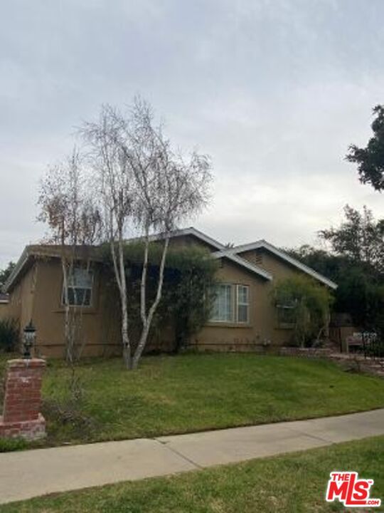Foto del edificio - 12908 Rose Ave