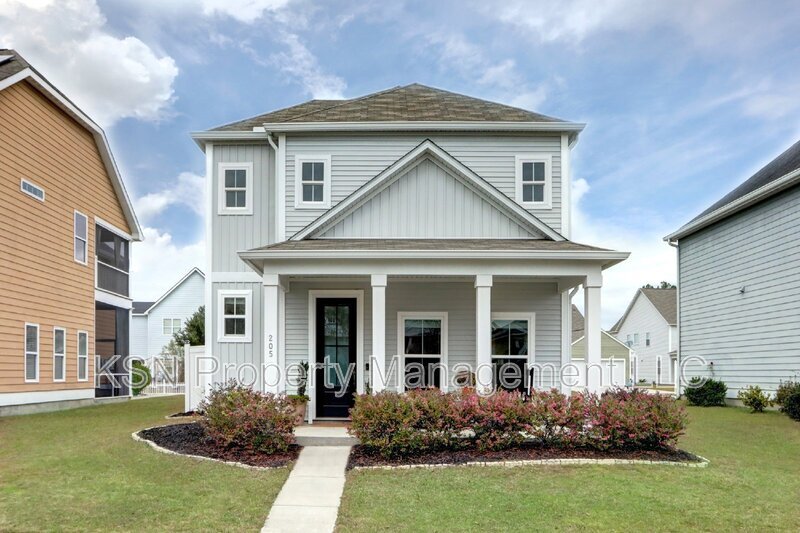 Primary Photo - 205 Clearwater Cir