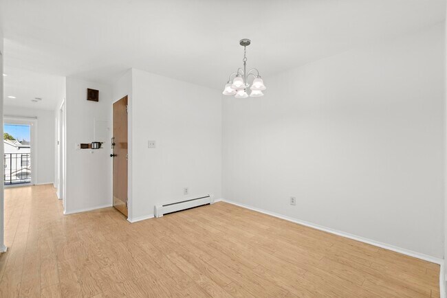 Building Photo - 95A Ferry St