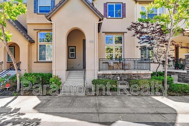 Foto del edificio - 6313 Byron Ln