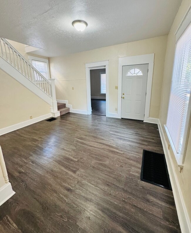 Photo - This home shines!