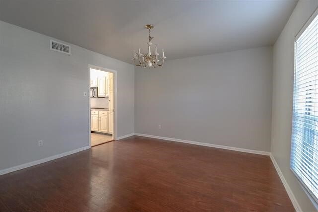 Foto del edificio - 5725 Townhouse Ln