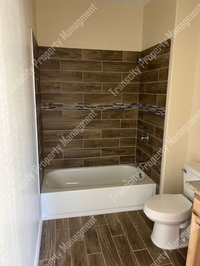 Building Photo - Duplex For Rent Arizona City 2 bed 2 bath