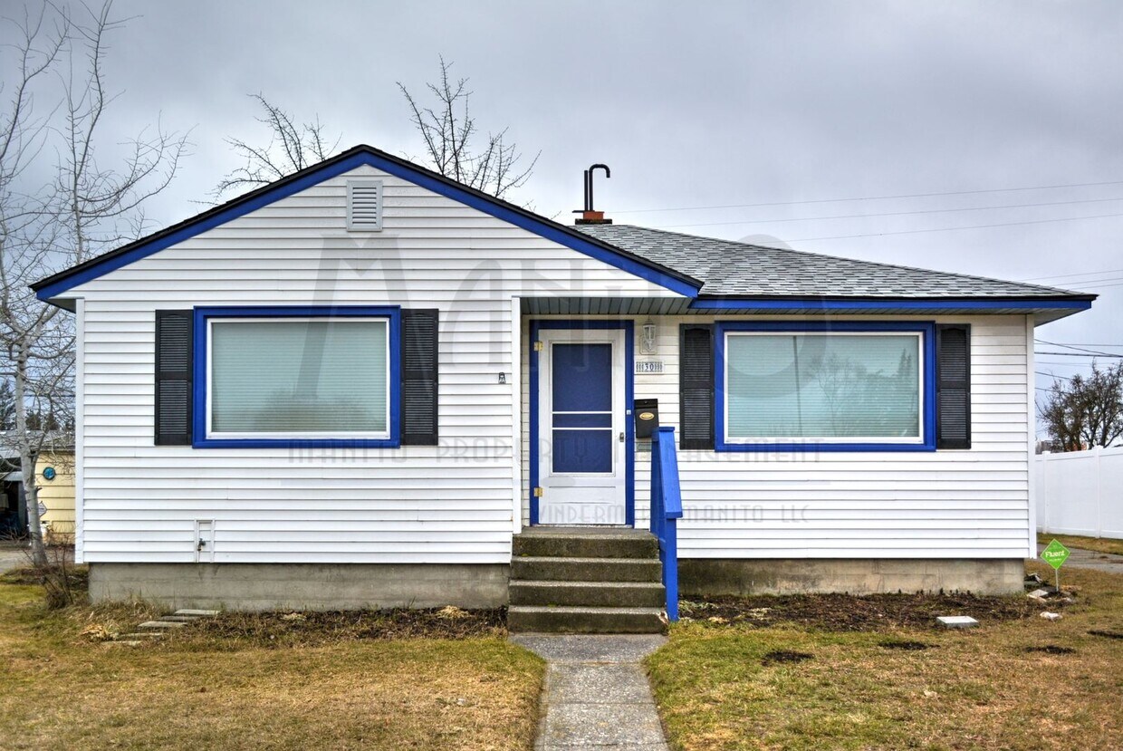 Primary Photo - Charming 2 Bedroom Home