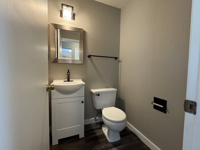 Building Photo - 3285 Canyon Dr