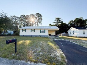Building Photo - 205 Waddell Dr