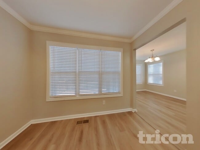 Foto del edificio - 191 River Ridge Dr