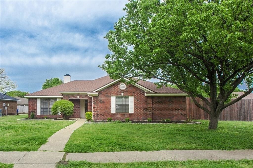 Primary Photo - 3905 Drakestone Ave