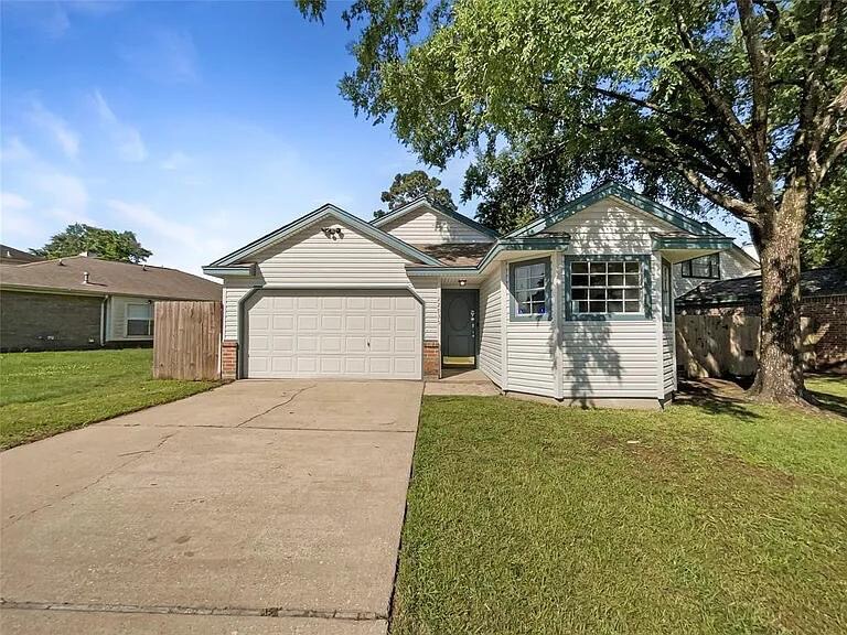 Foto principal - 22951 Sherioaks Ln