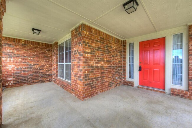 Building Photo - 2625 Pearson Way
