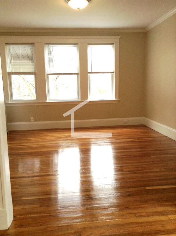 Primary Photo - 32 Irvington Rd