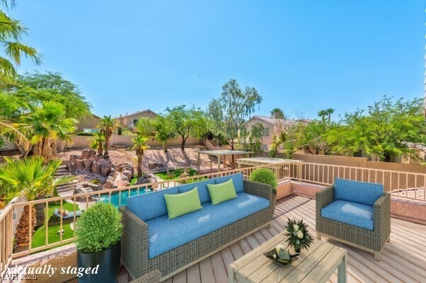 Foto del edificio - 2209 Crestline Falls Pl